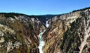 Read more about the article Three Amazing Things to See at Yellowstone National Park